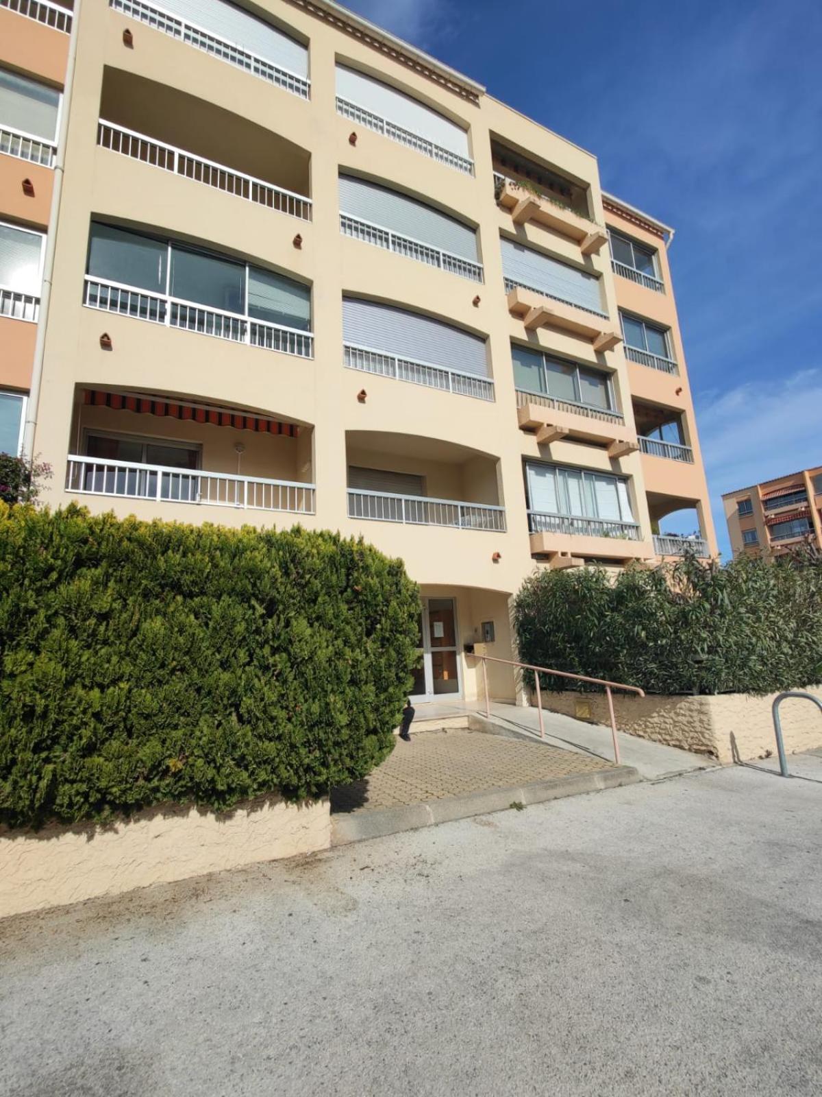 Saint-Mandrier-Sur-Mer Rsd Les Cometes Extérieur photo